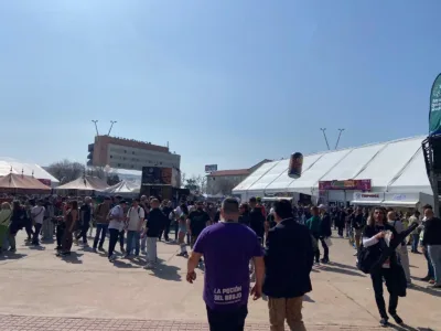 Entrada a la Feria