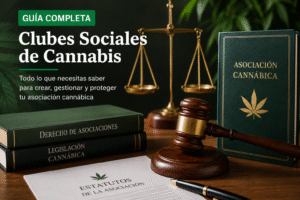 Guía jurídica sobre clubes sociales de cannabis en España con libros de derecho, mazo judicial y balanza de la justicia.